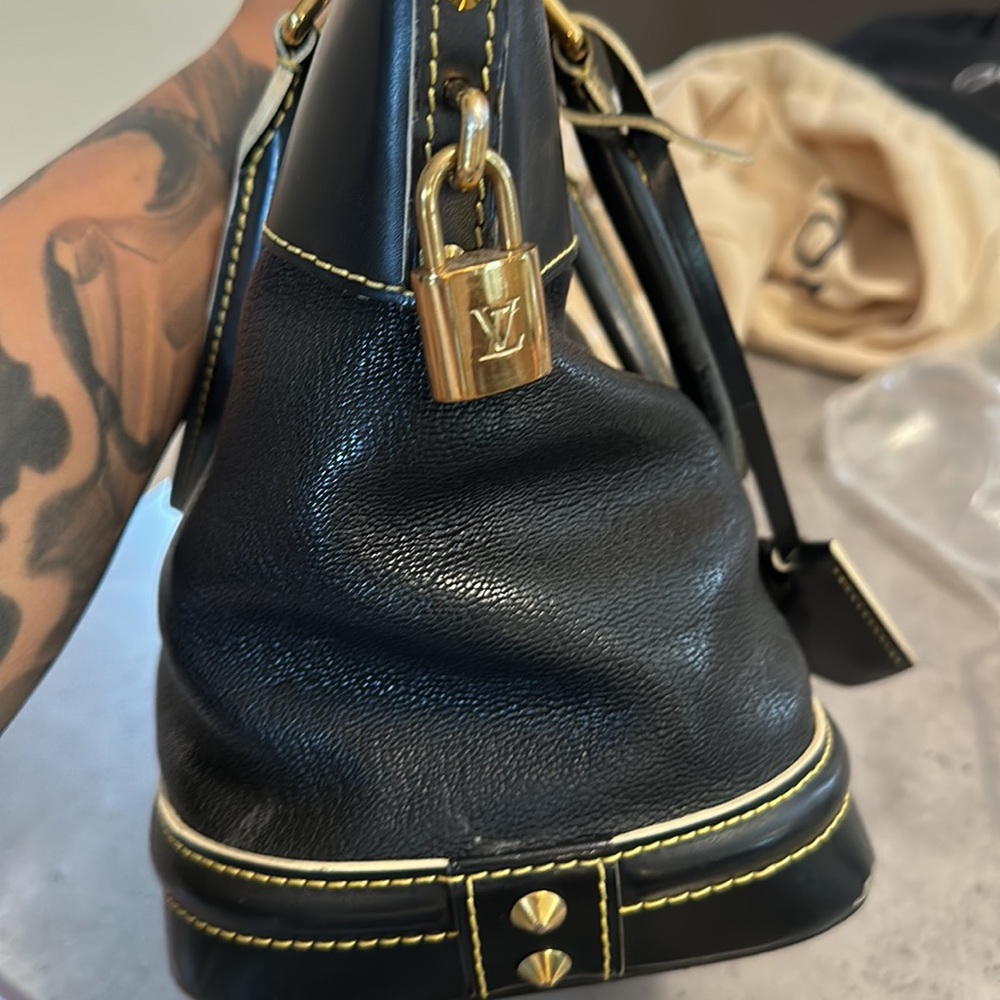 Louis Vuitton lock it - Picture 6 of 8